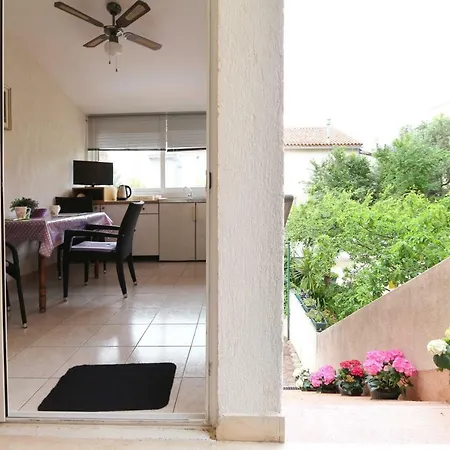 Apartments Nina Beach Makarska Exterior photo