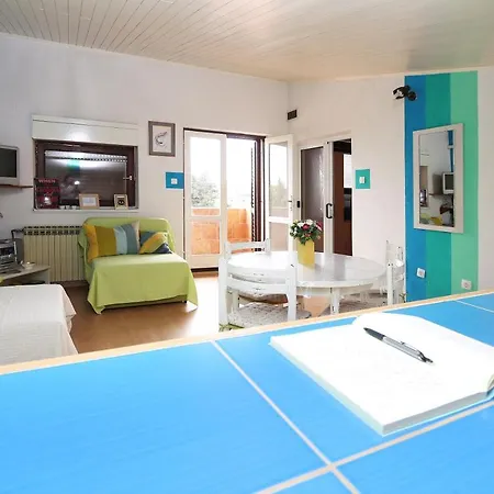 Apartments Nina Beach Makarska Exterior photo