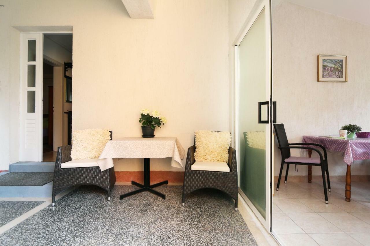 Nina Apartment