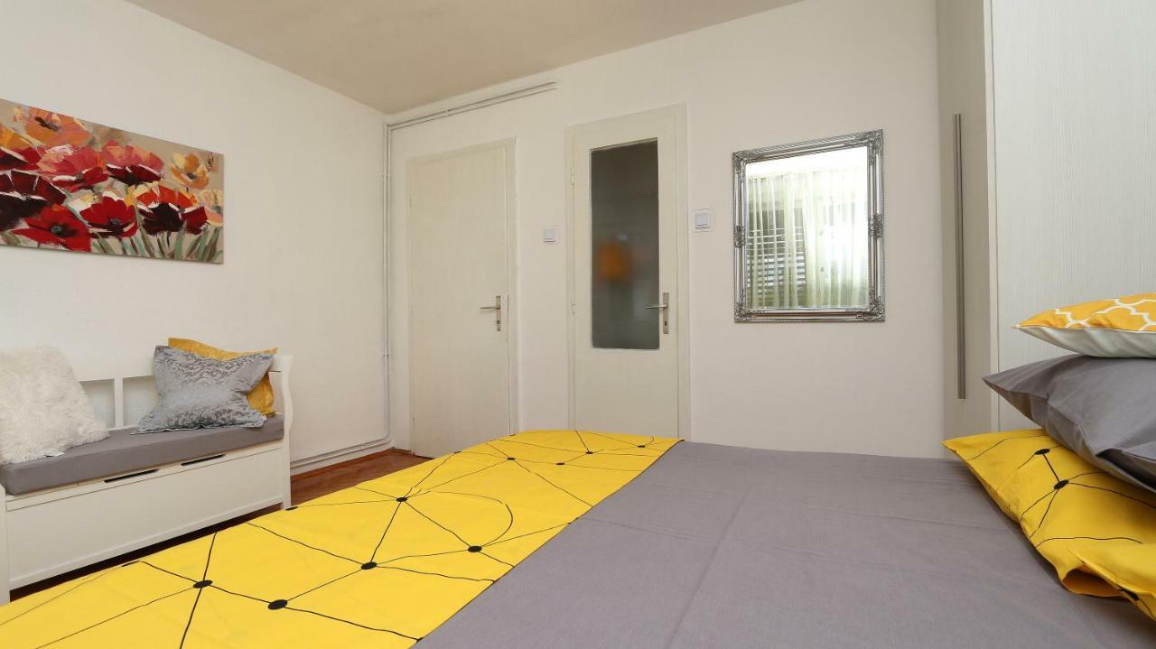 Nina Apartment