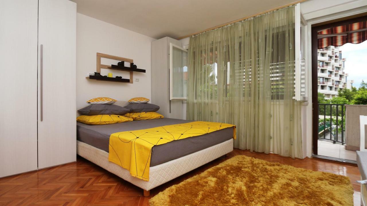 Apartment Nina Makarska