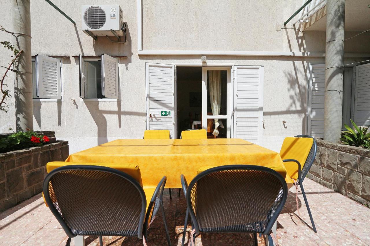 Apartment Nina