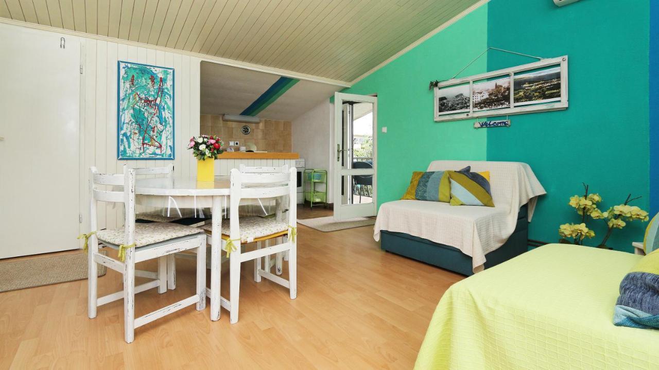 Nina Apartment